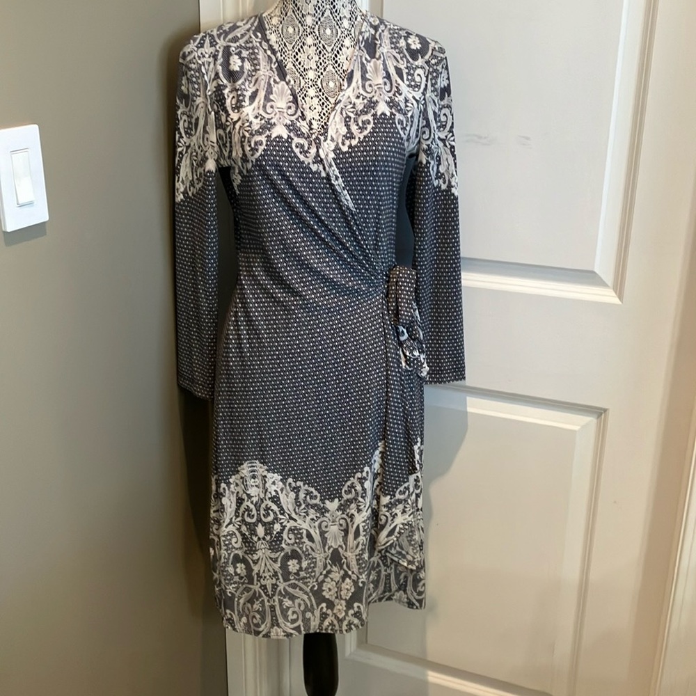 BCBGMaxAzria grey and cream patterned Wrap Dress